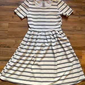 Lularoe Amelia dress, large